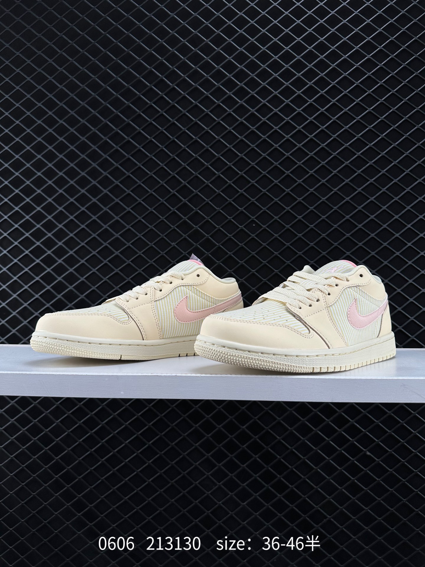 Nike Wmns Air Jordan 1 Low”White Wolf Grey“